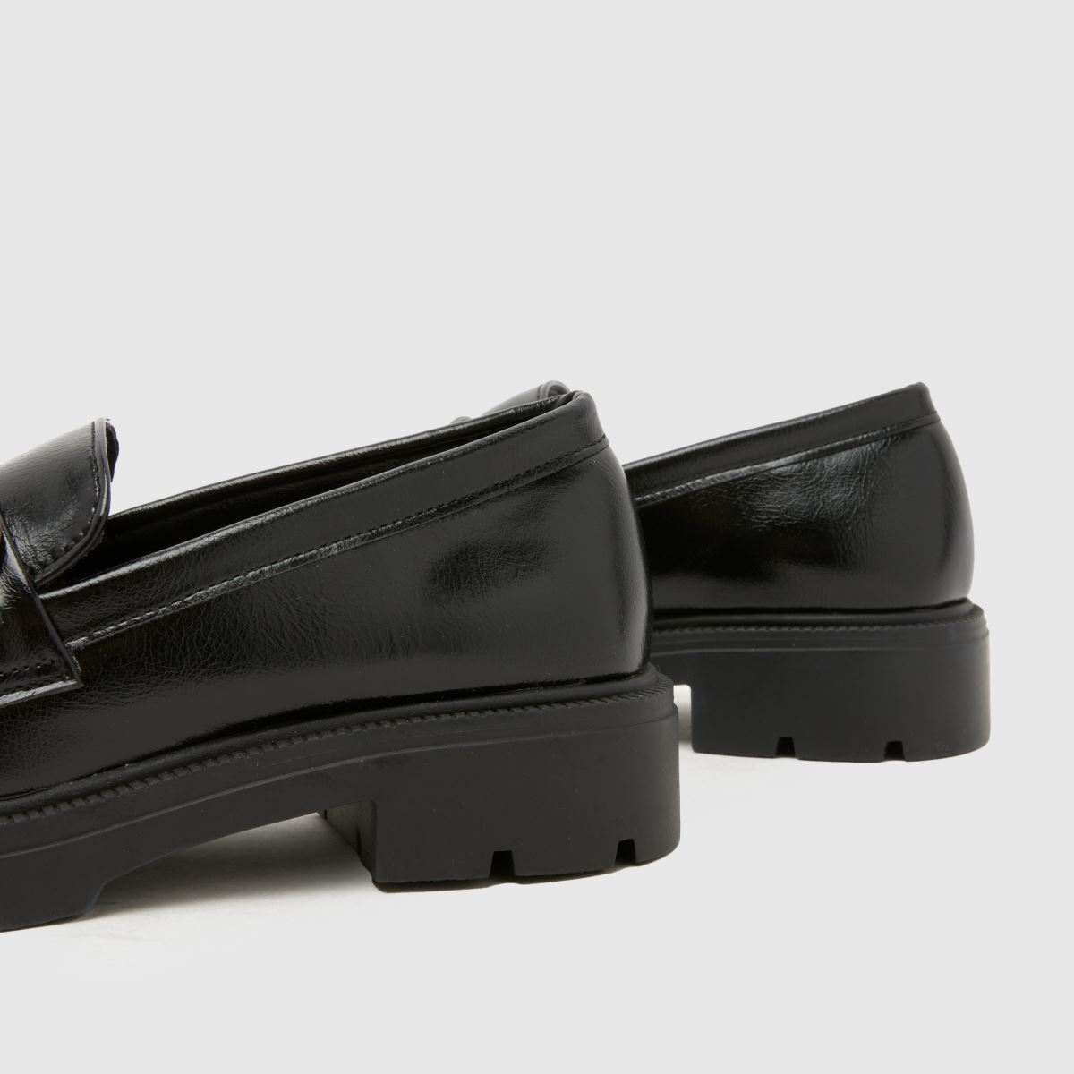 schuh Loyalty Heart Loafer Girls Junior in Black schuh Loyalty Heart Loafer 7