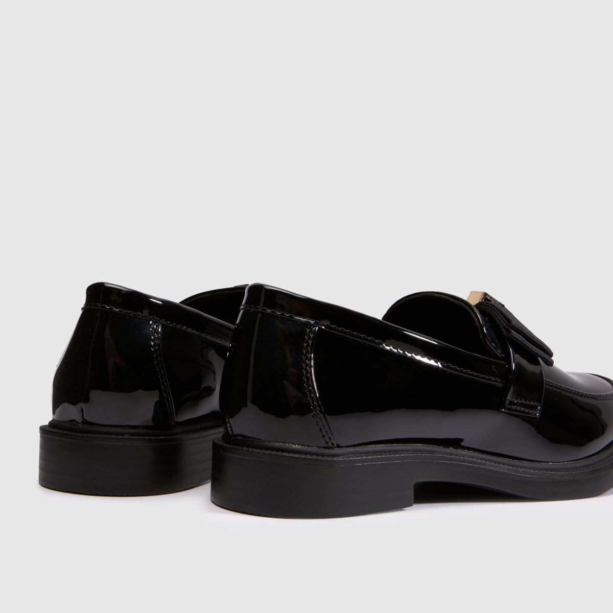 schuh Lake Bow Loafer Girls Junior in Black schuh Lake Bow Loafer 7