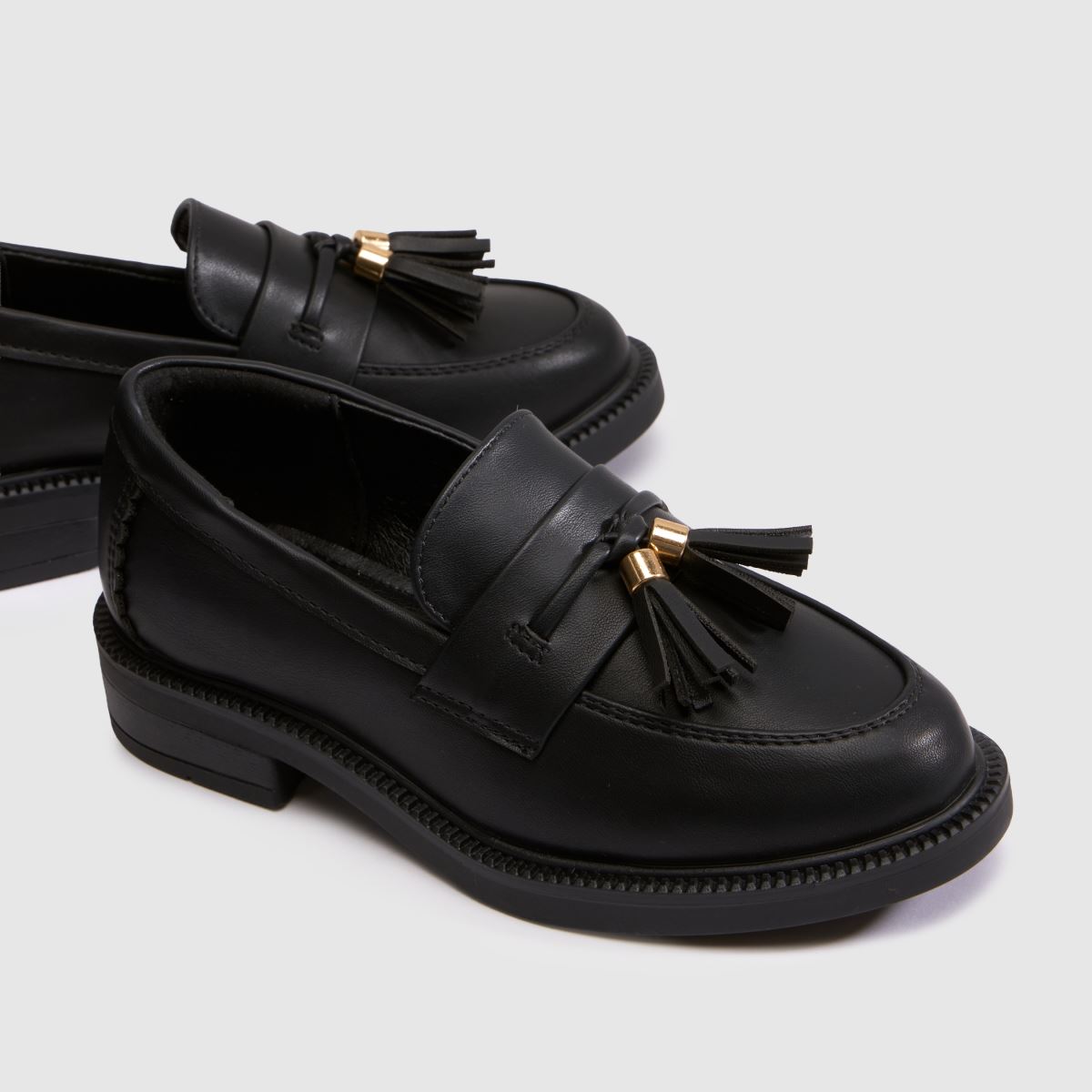 schuh Lucy Tassel Loafer Girls Junior in Black schuh Lucy Tassel Loafer 4
