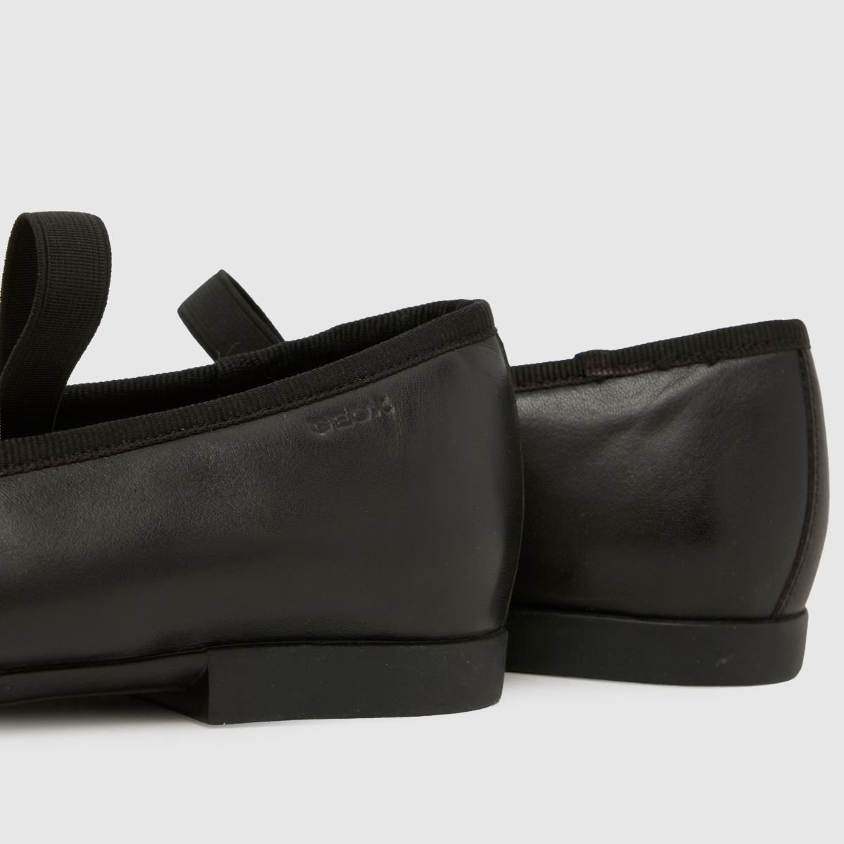 Geox Plie Ballerina Girls Youth in Black Geox Plie Ballerina 7