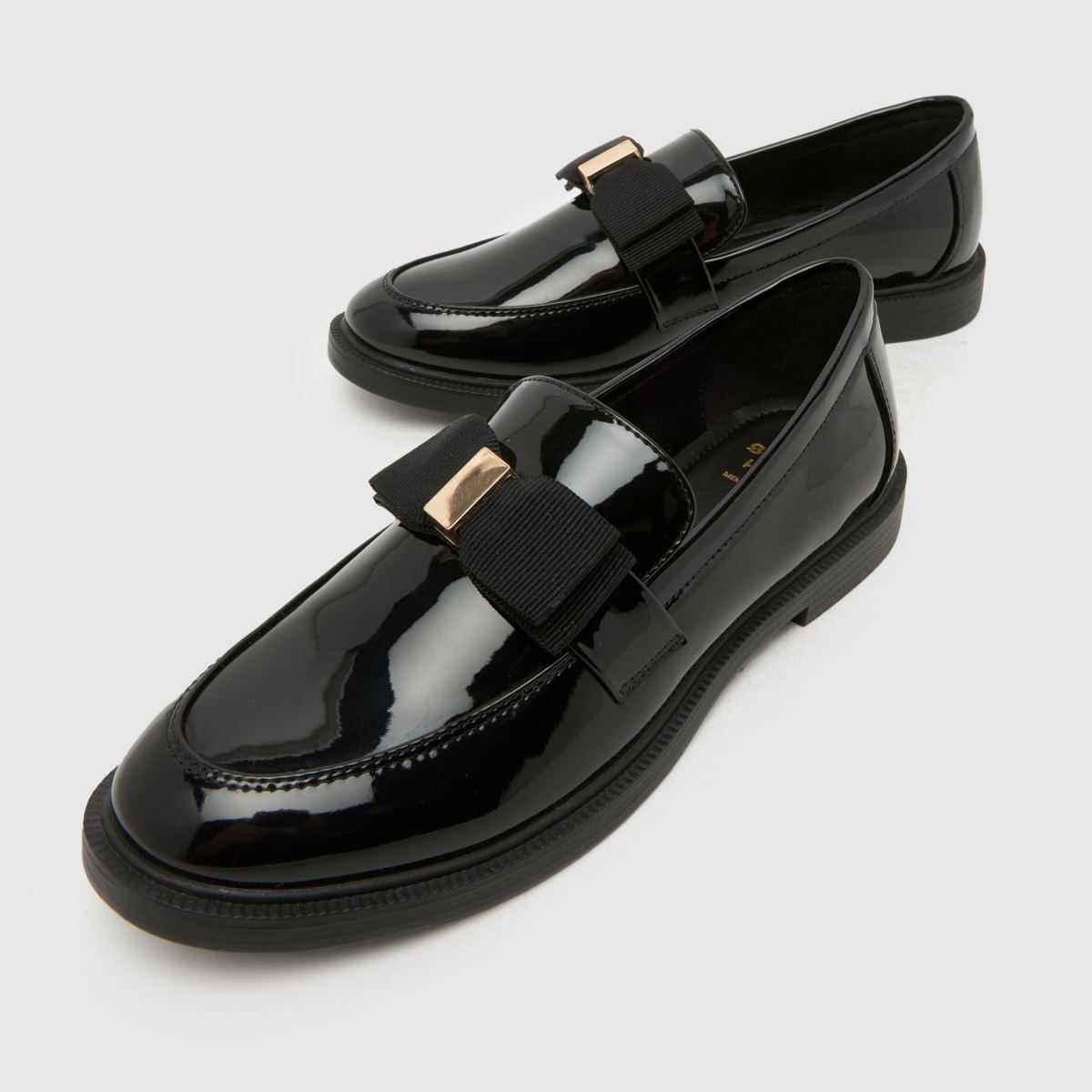 schuh Lake Bow Loafer Girls Youth in Black schuh Lake Bow Loafer 7