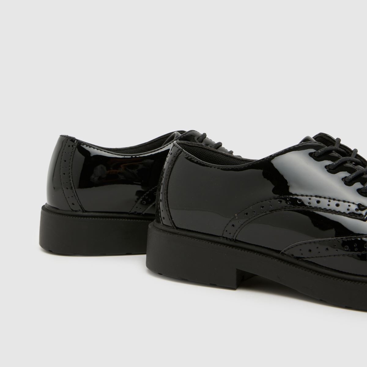 schuh Locket Brogue Lace Up Girls Youth in Black schuh Locket Brogue Lace Up 7