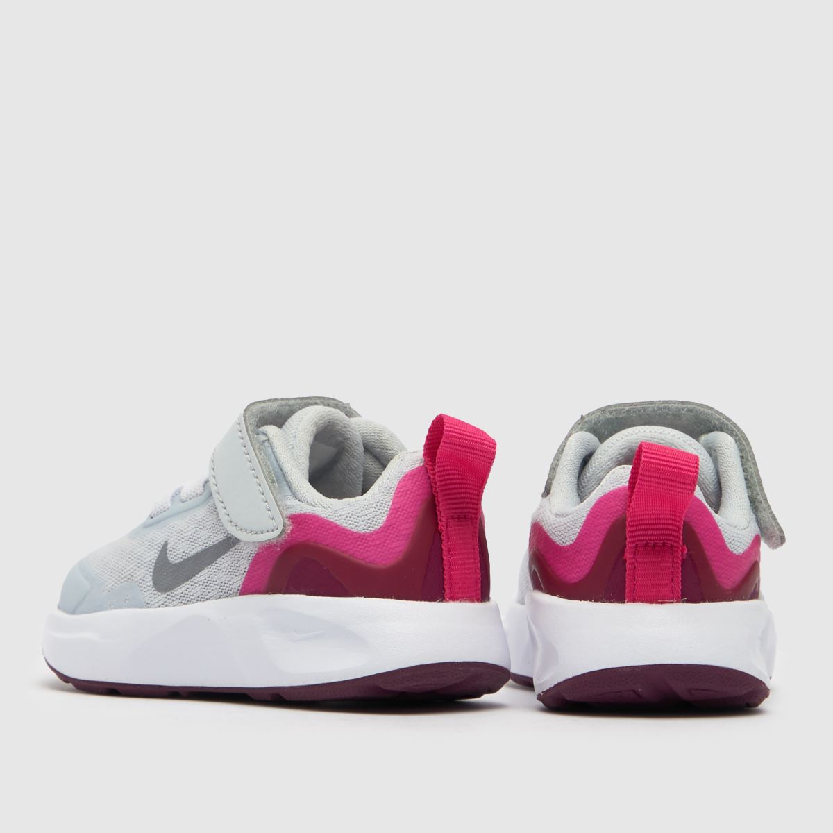 childrens grey nike trainers