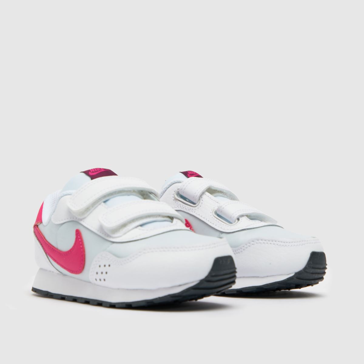 childrens pink nike trainers