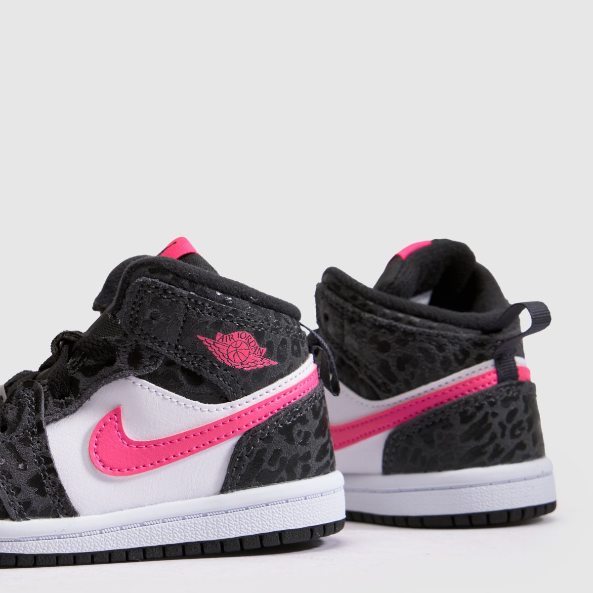 Nike Jordan 1 Mid Girls Toddler in Black & pink Nike Jordan 1 Mid 7