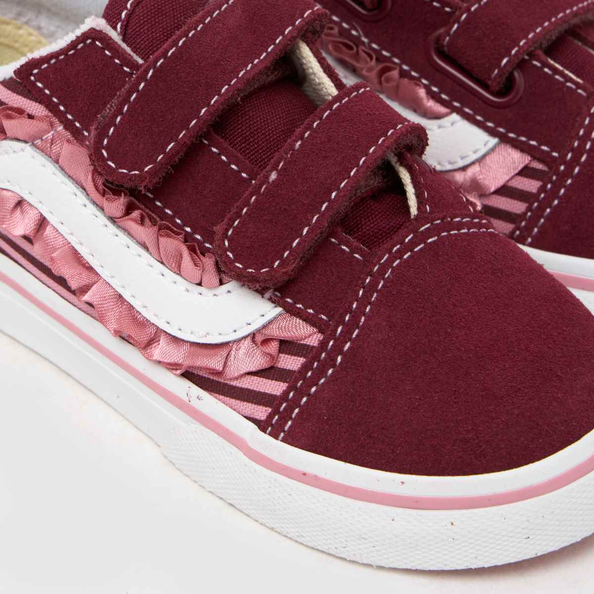 Vans Old Skool Ruffles 2V Girls Toddler in Burgundy Vans Old Skool Ruffles 2V 4