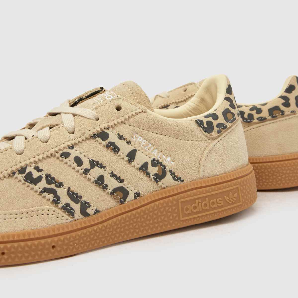 adidas Handball Spezial Girls Junior in Beige Multi adidas Handball Spezial 7