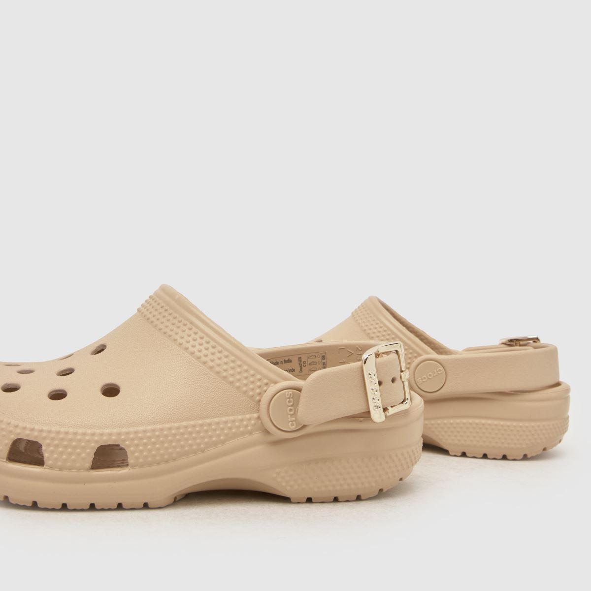 Crocs Classic Metallic Buckle Clog Girls Junior in Beige Crocs Classic Metallic Buckle Clog 7