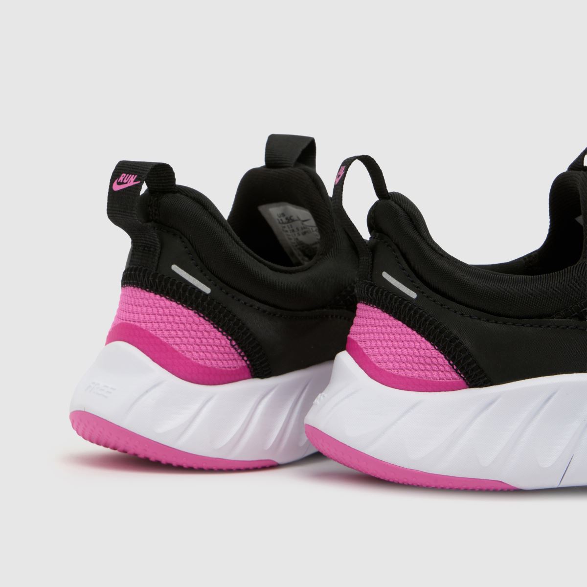 Nike Free Ride Girls Junior in Black & pink Nike Free Ride 7