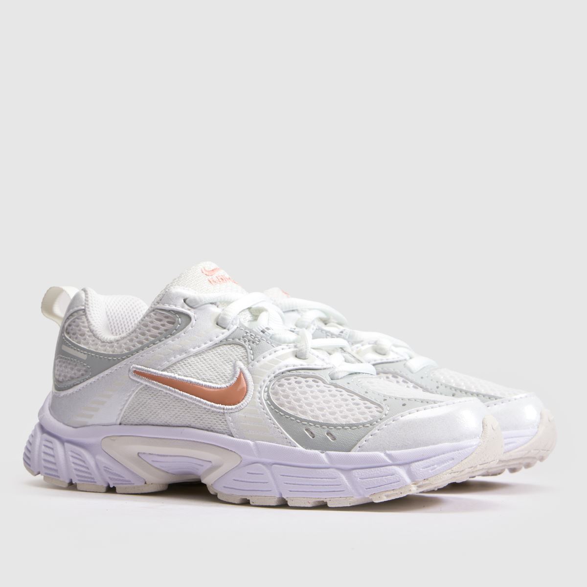 Nike V5 RNR Girls Junior in White & Pink Nike V5 RNR 1