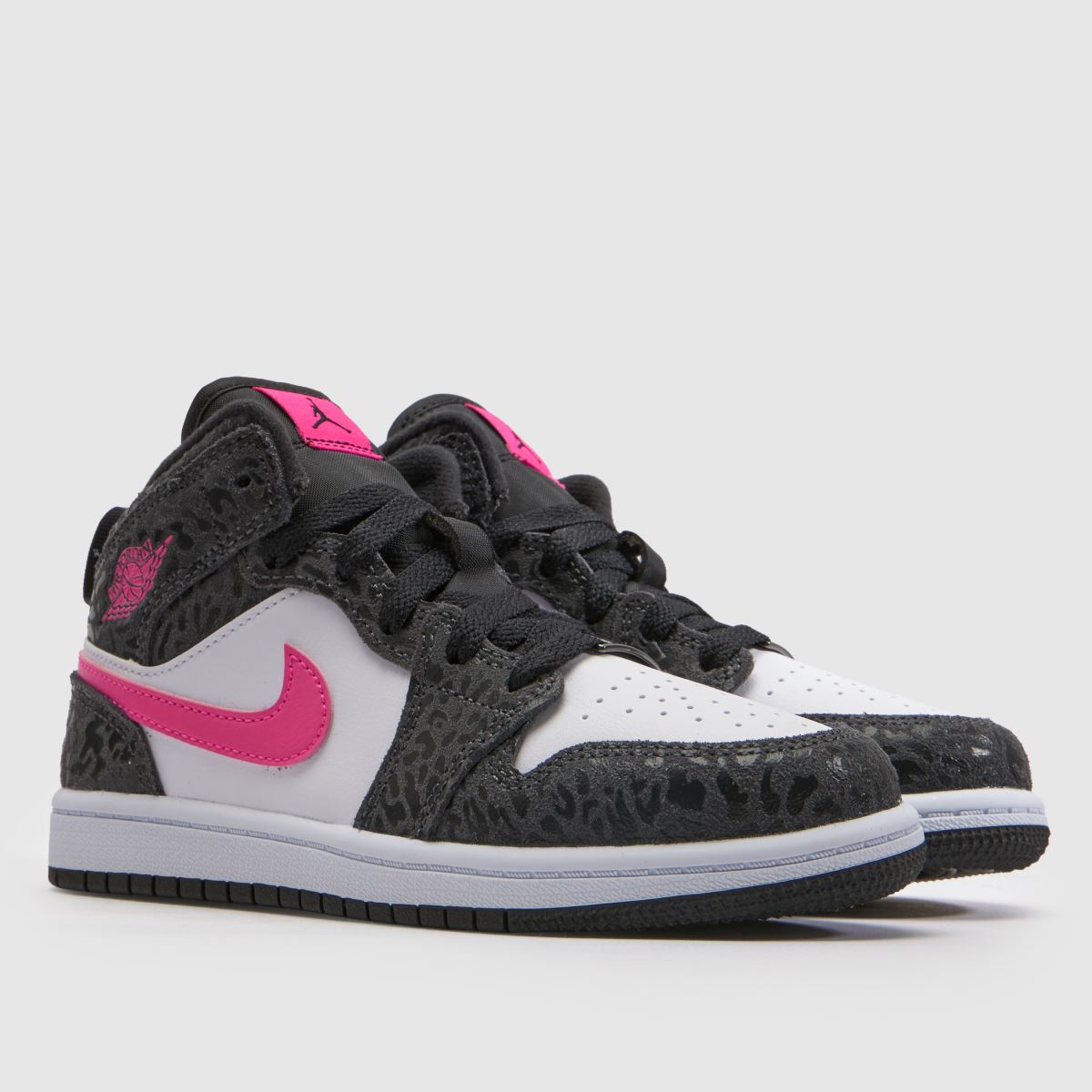 Nike Jordan 1 Mid Girls Junior in Black & pink Nike Jordan 1 Mid 1