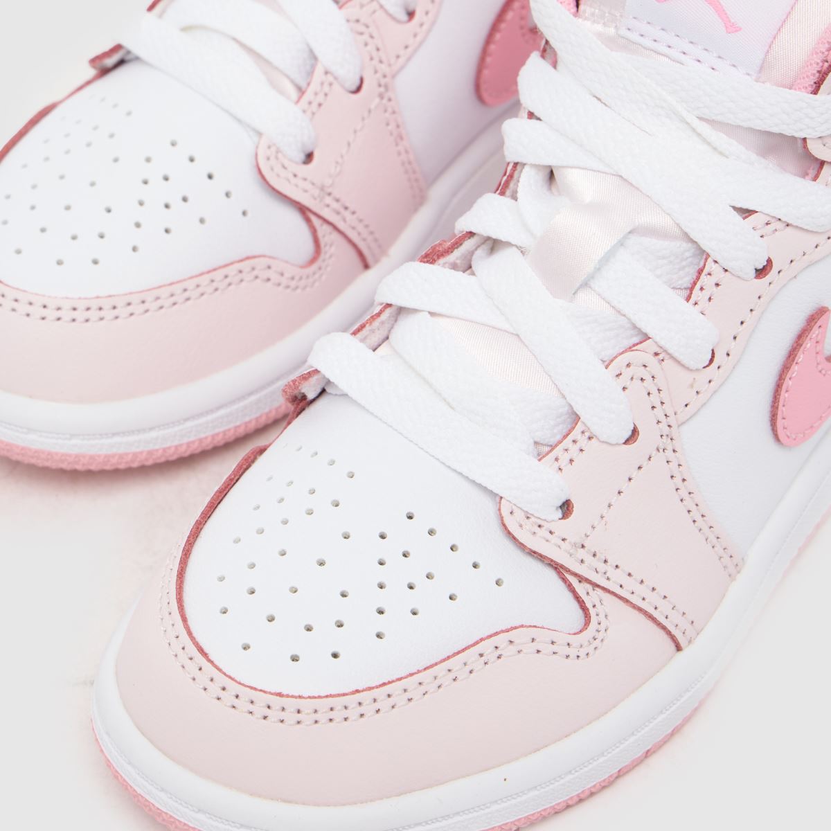 junior white jordan 1 mid