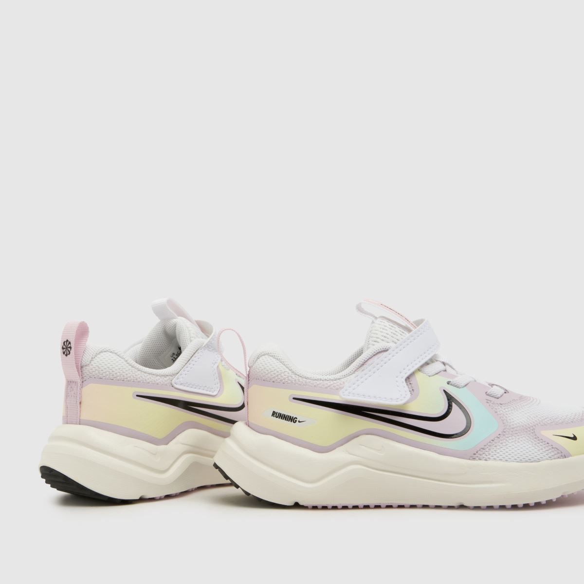 Nike Cosmic Runner Girls Junior in White Multi Nike Cosmic Runner 7