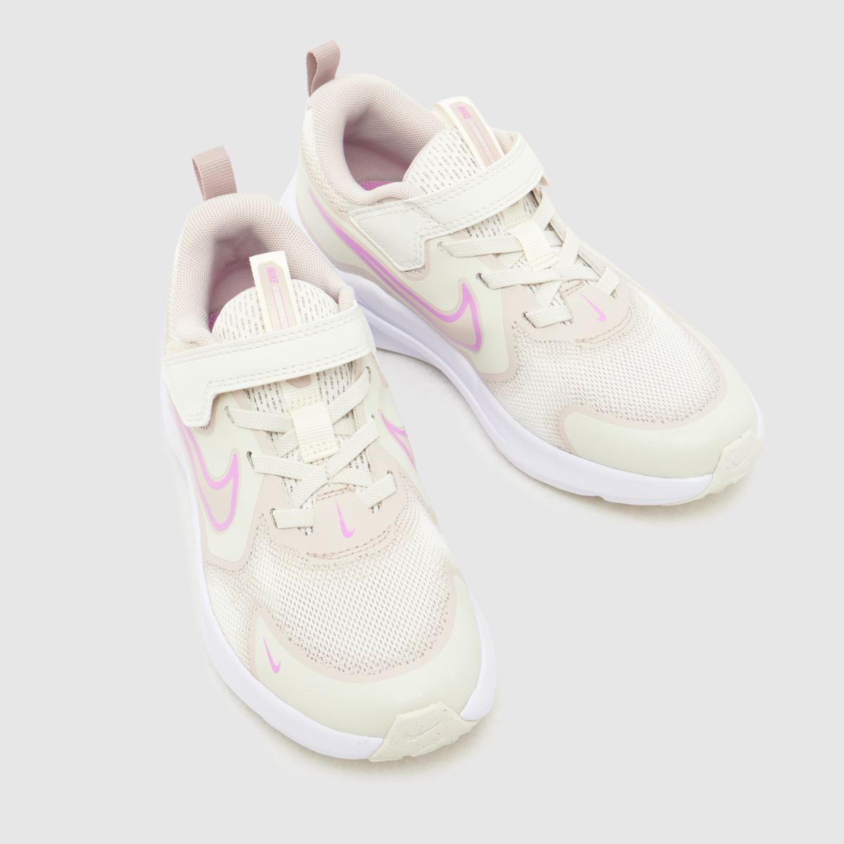 Nike Cosmic Runner Girls Junior in Beige Multi Nike Cosmic Runner 4