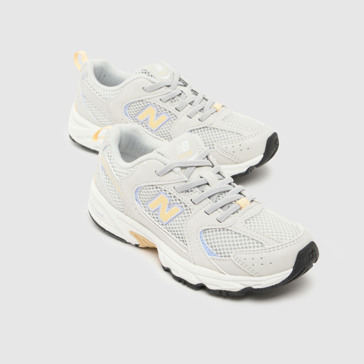 New Balance 530 Girls Junior in Light Grey New Balance 530 4