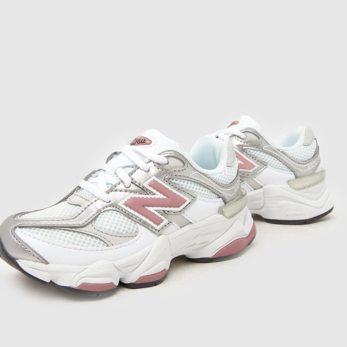 New Balance 9060 Girls Junior in White Multi New Balance 9060 7