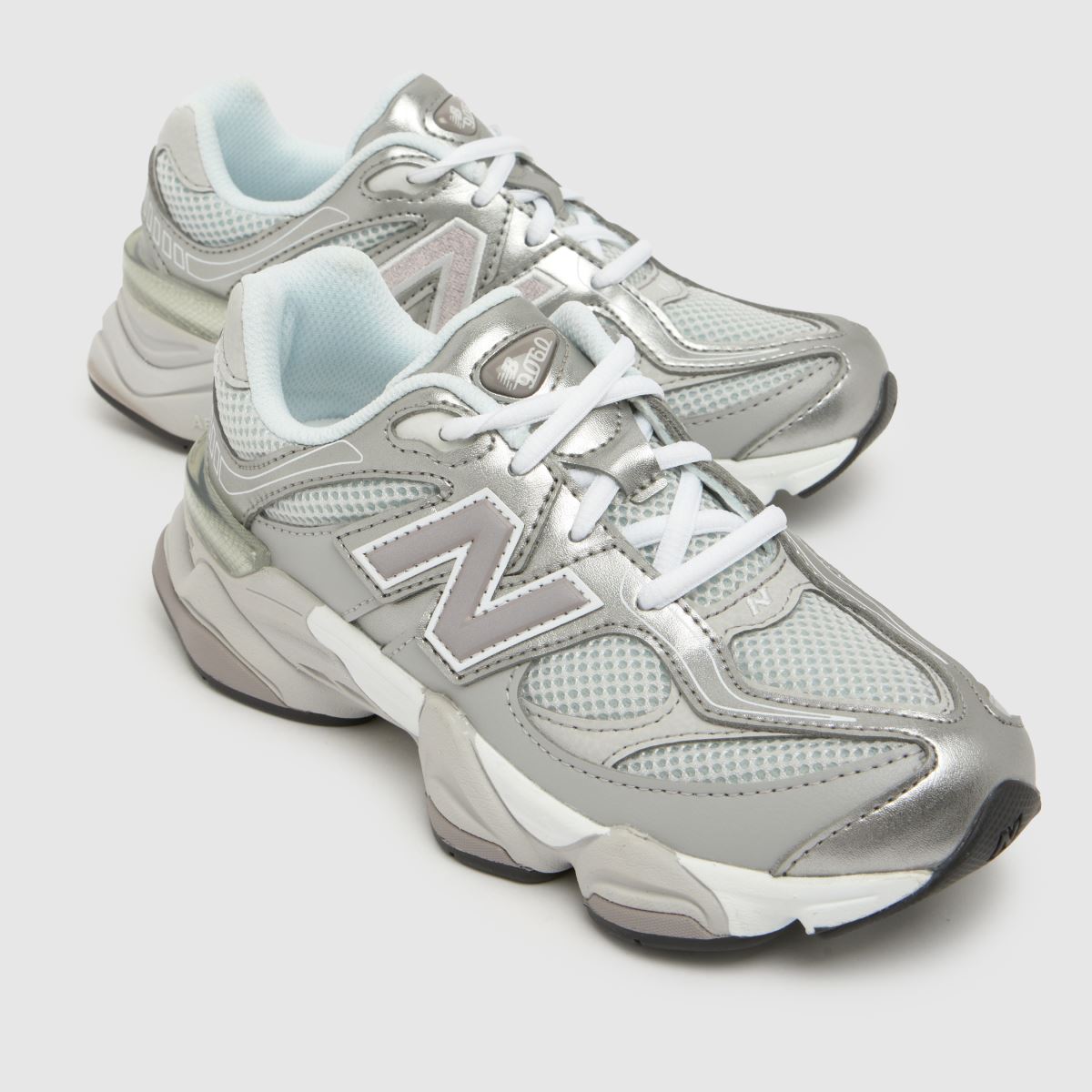 New Balance 9060 Girls Junior in Silver New Balance 9060 4