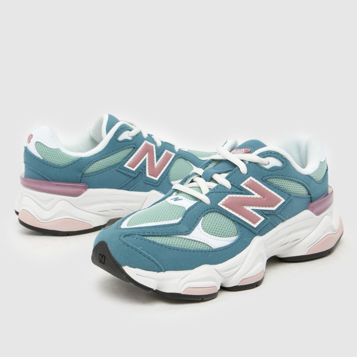 New Balance 9060 Girls Junior in Multi New Balance 9060 7