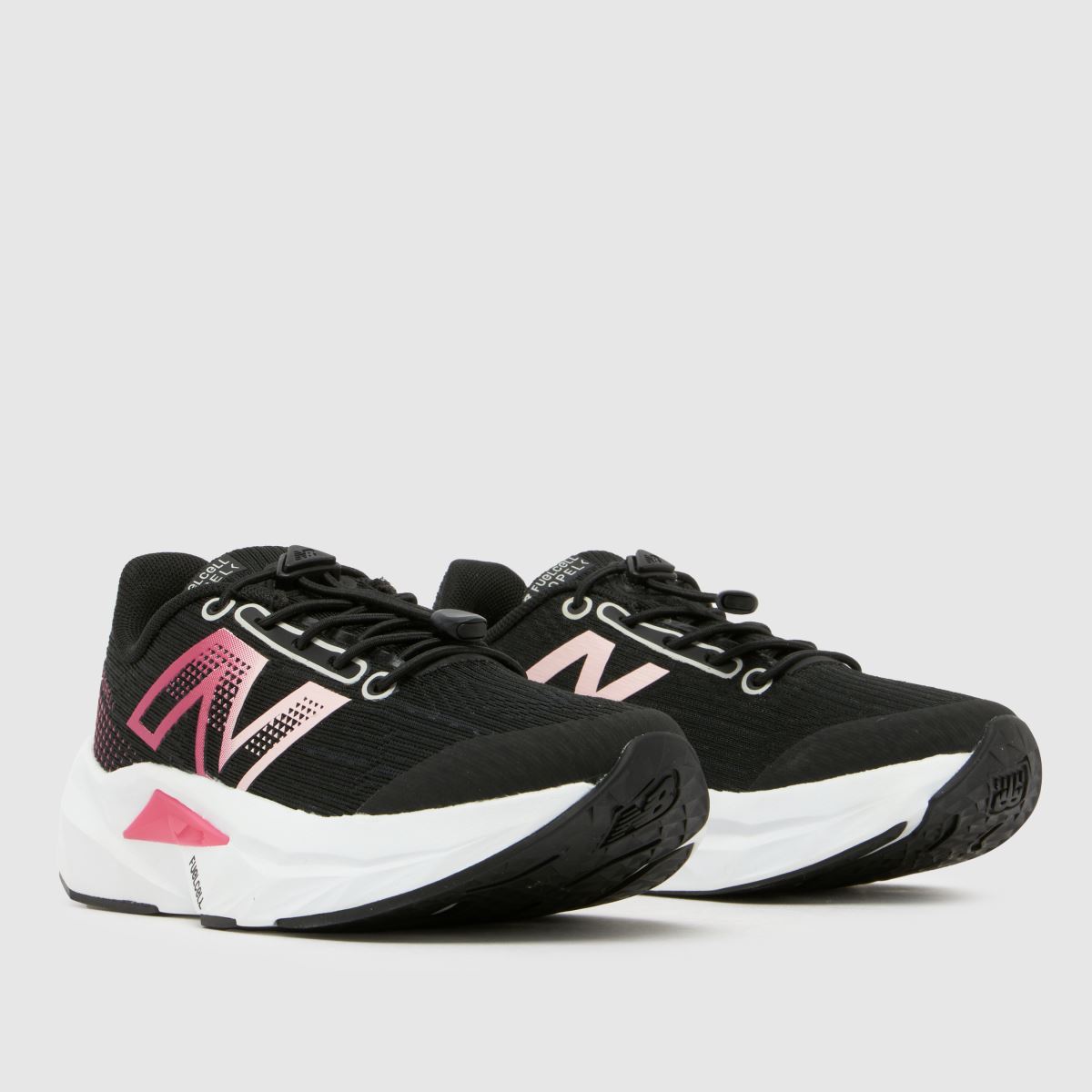 New Balance FuelCell Propel v5 Girls Junior in Black & pink New Balance FuelCell Propel v5 1