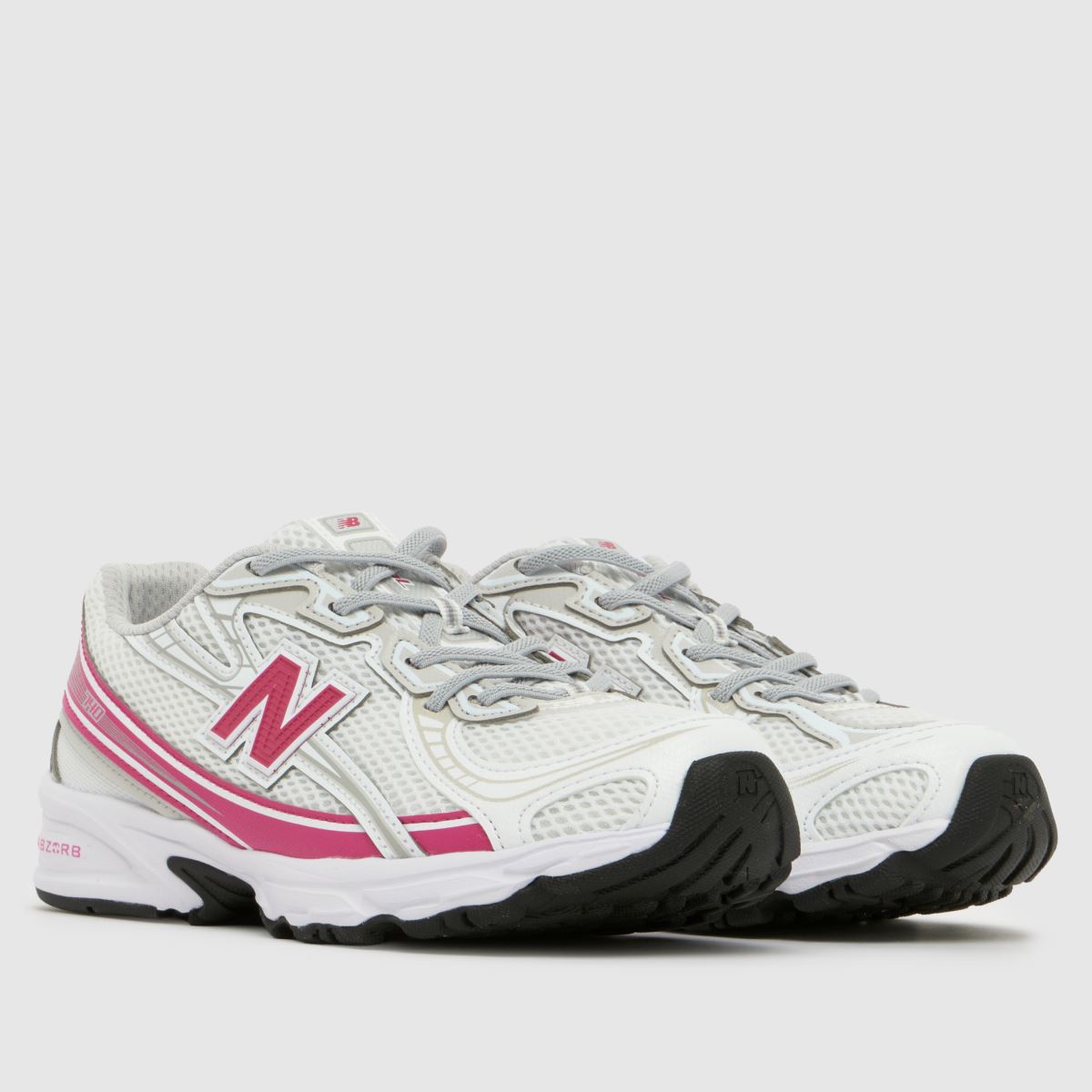 New Balance 740 Girls Junior in White & Pink New Balance 740 1
