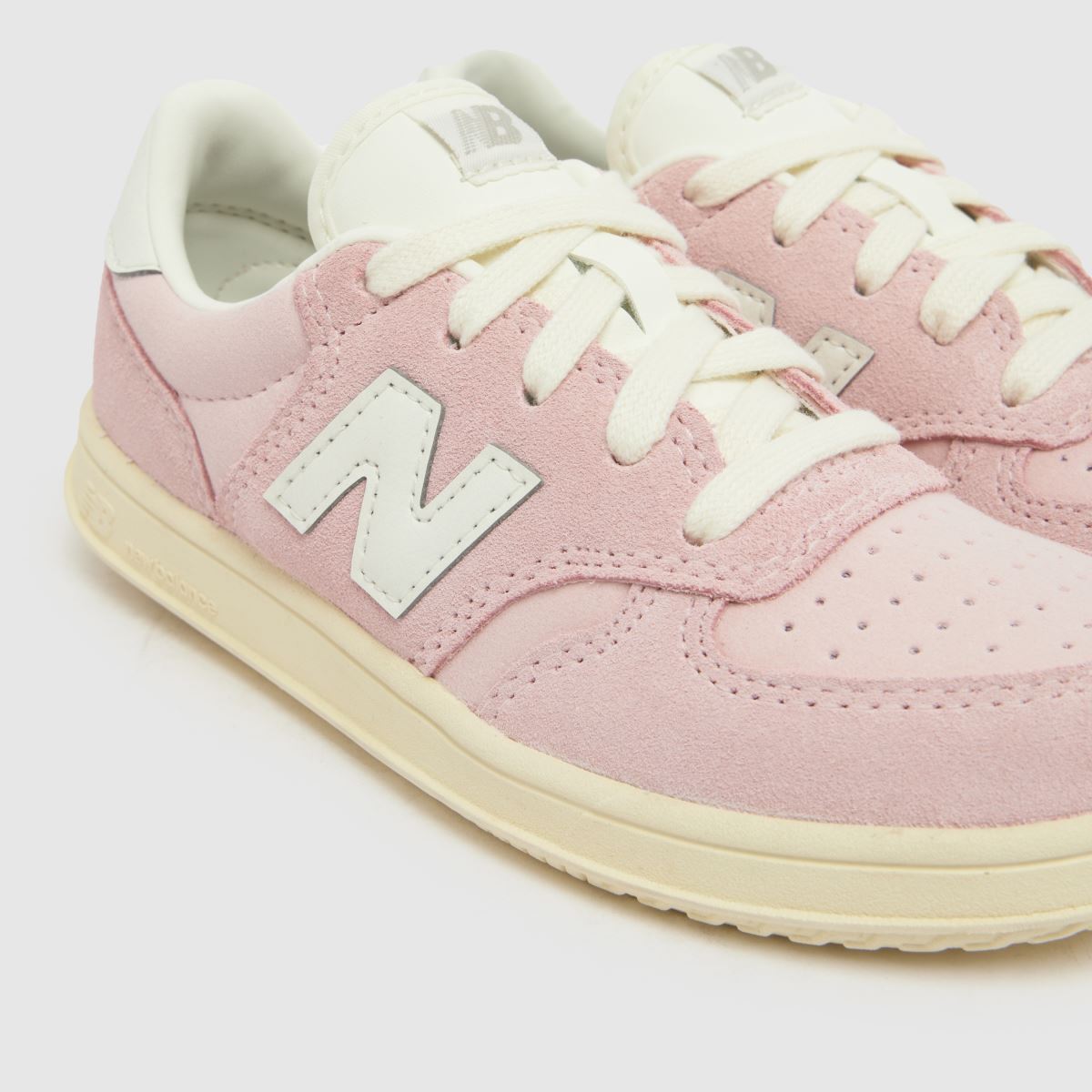 New Balance T500 Girls Junior in Pale Pink New Balance T500 4