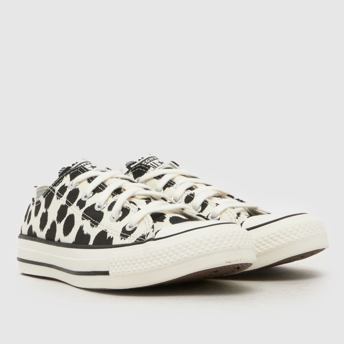 Converse All Star Lo Girls Youth in Black & White Converse All Star Lo 1