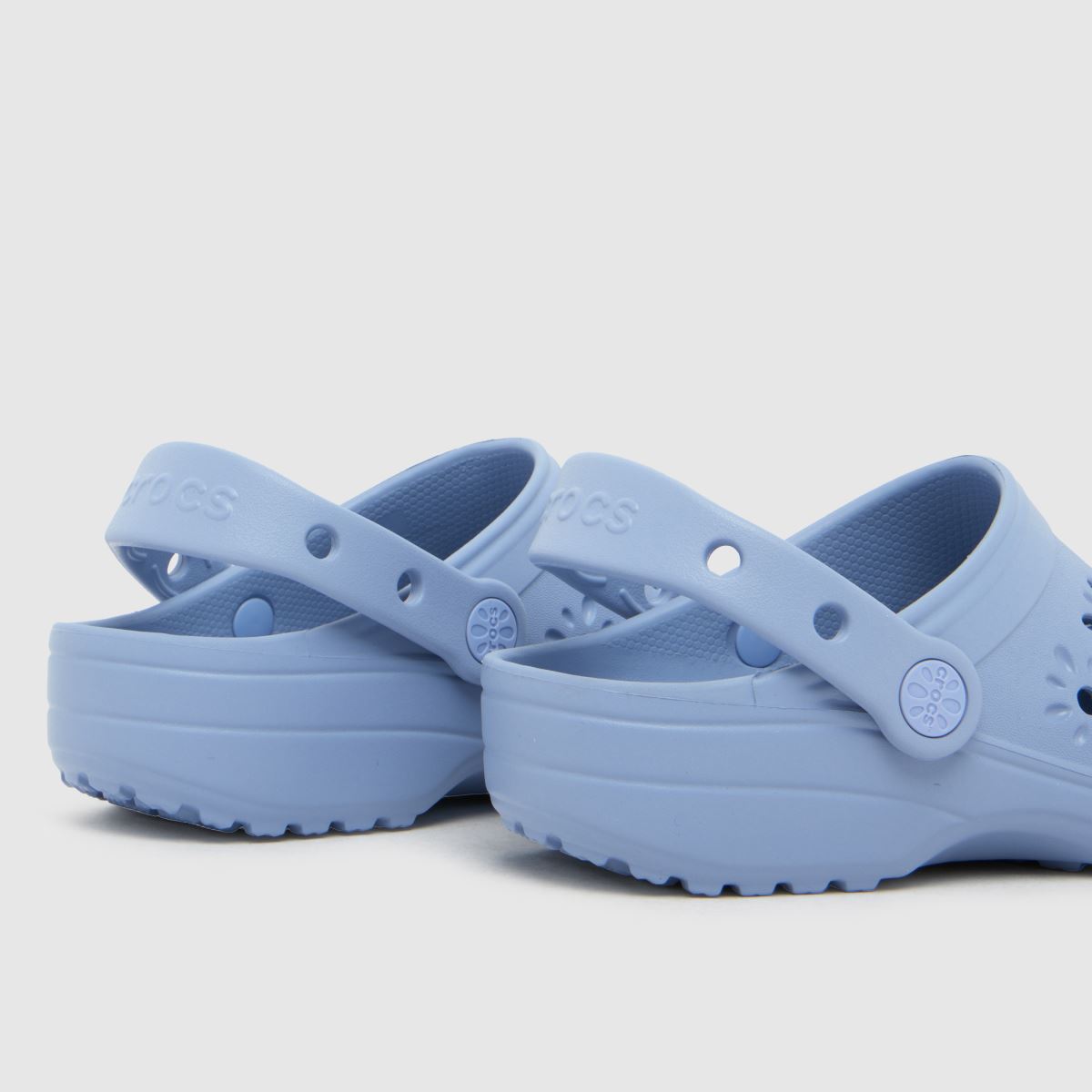 Crocs Classic Floral Cut Out Clog Girls Youth in Blue Crocs Classic Floral Cut Out Clog 7