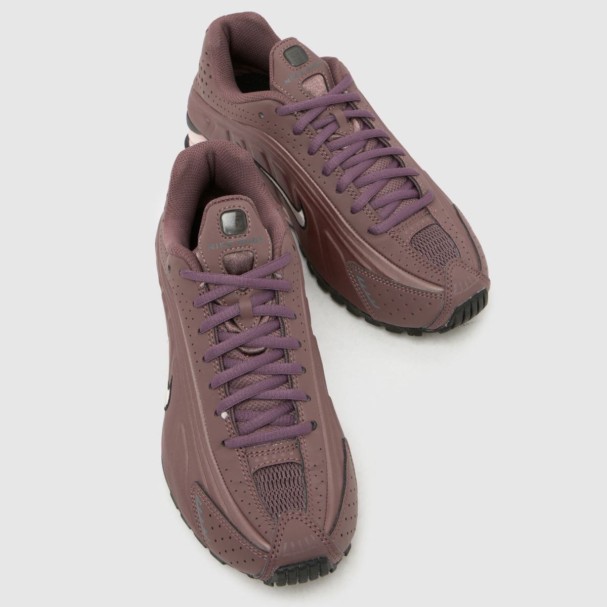 Nike Shox R4 Girls Youth in Burgundy Nike Shox R4 4