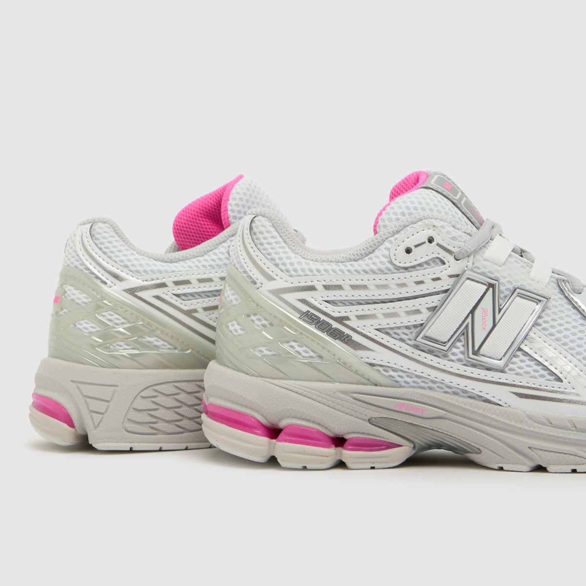 New Balance 1906 Girls Youth in Light Grey New Balance 1906 7