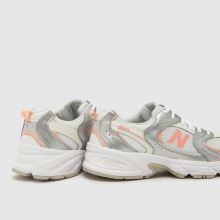 New Balance 530 Girls Youth in White & Pink New Balance 530,4 of 4