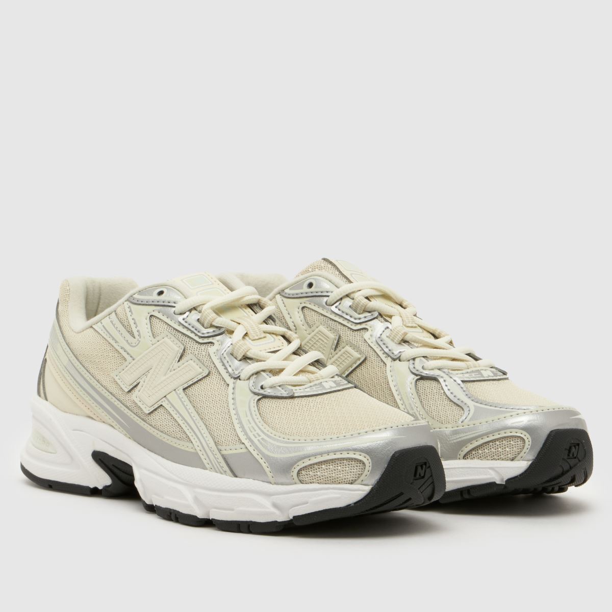 New Balance 740 Girls Youth in Beige Multi New Balance 740 1