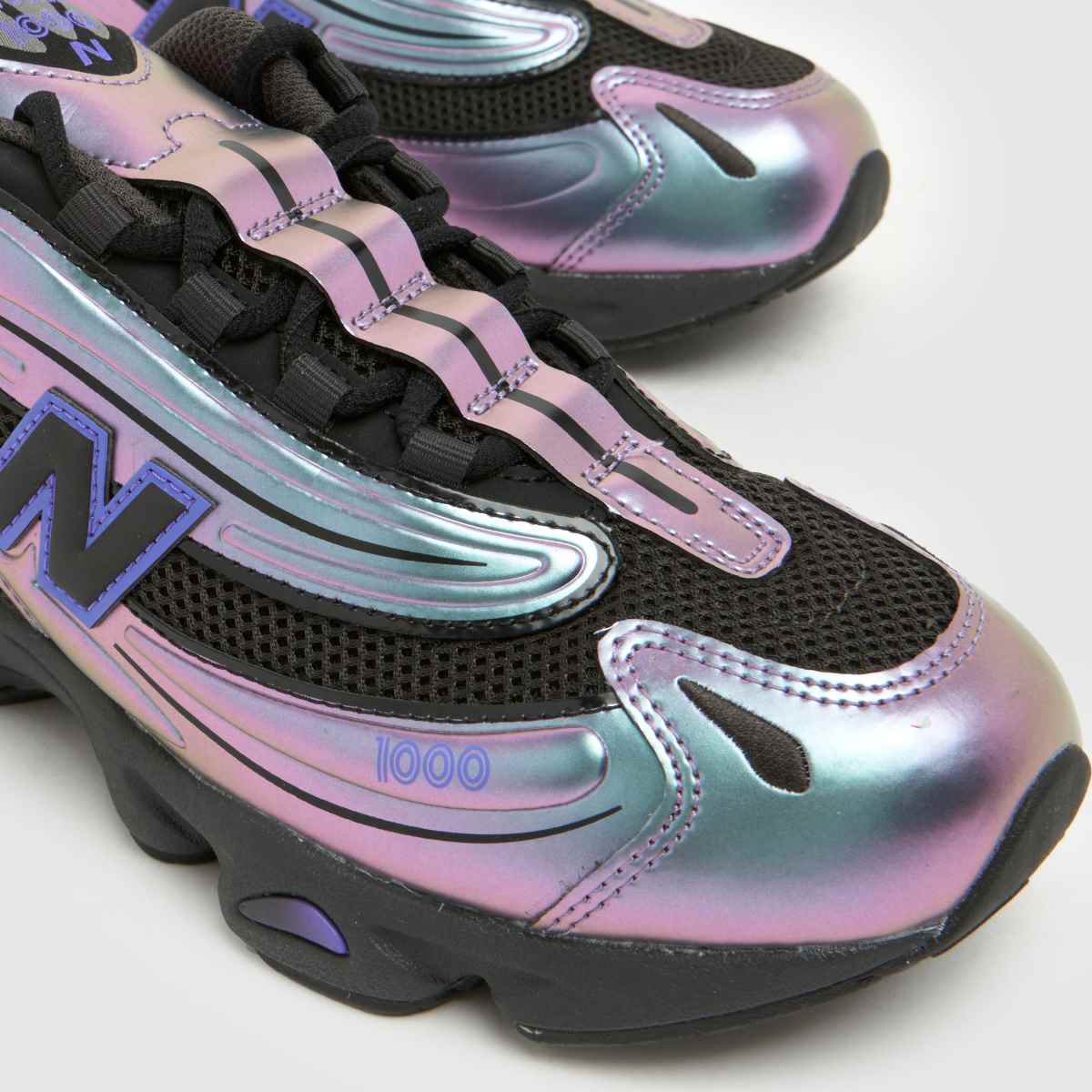New Balance 1000 Girls Youth in Black & Purple New Balance 1000 4