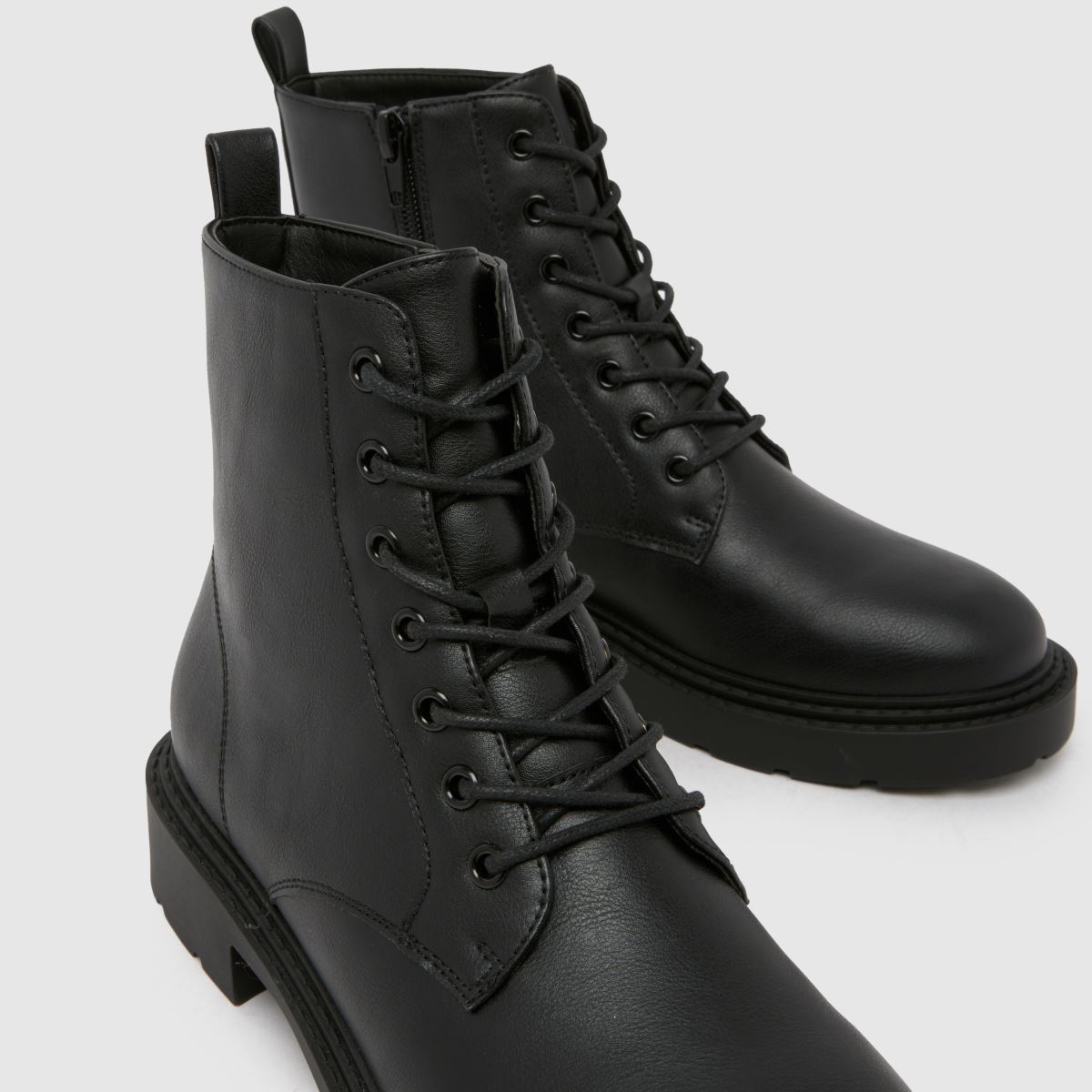 schuh Clo Classic Girls Youth in Black schuh Clo Classic 4